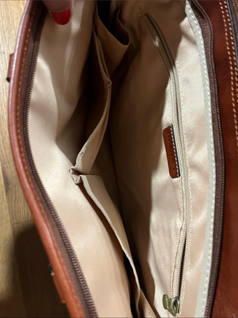 Banuce brown leather briefcase
